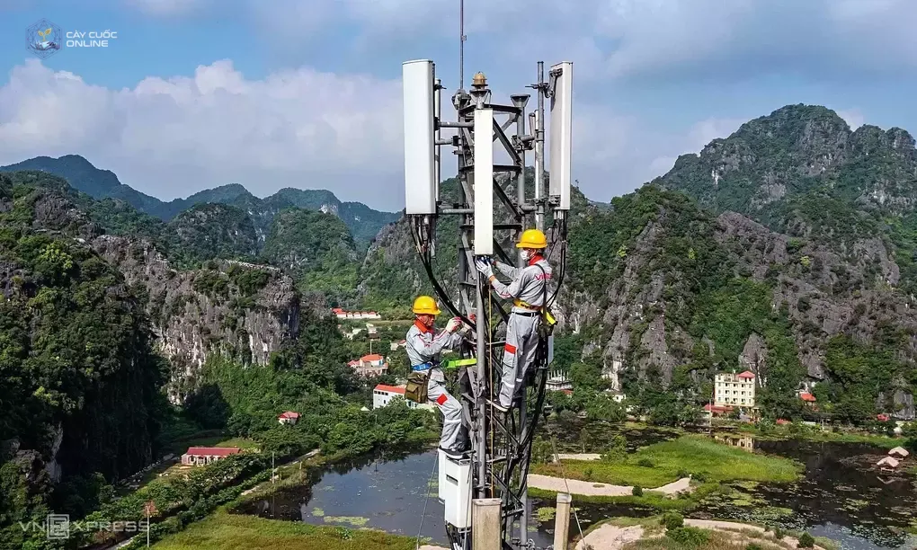 Một trạm thu phát sóng di động của Viettel. Ảnh: Thọ Trần