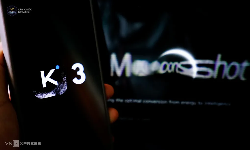 Logo Kimi K3 của Moonshot AI trên smartphone. Ảnh: Bảo Lâm