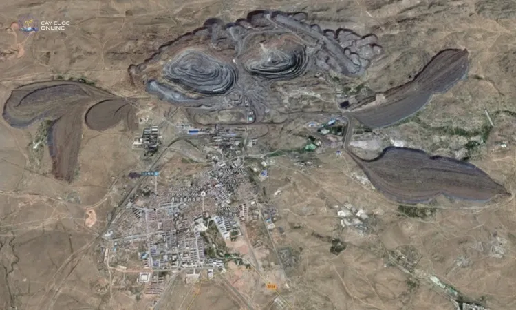 Mỏ đất hiếm Bayan Obo nhìn từ trên cao. Ảnh: Google Earth