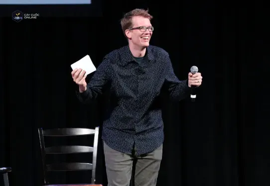 YouTube personality and author Hank Green speaks on stage as he discusses his new book "An Absolutely Remarkable Thing" at The Town Hall on September 25, 2018 in New York City.