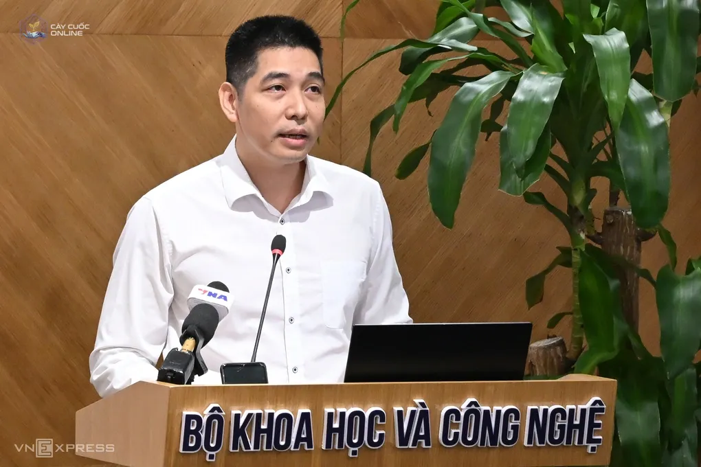 Phó vụ trưởng Kinh tế số và xã hội số Nguyễn Văn Thuật. Ảnh: Trọng Đạt