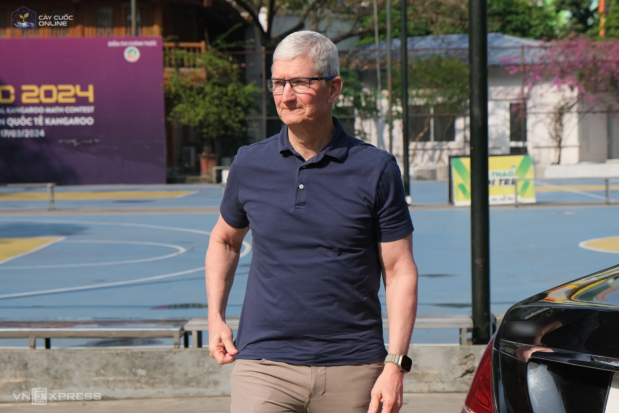 CEO Apple Tim Cook tại Việt Nam ngày 16/4/2024. Ảnh: Tuấn Hưng