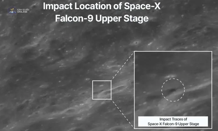 Miệng hố mới xuất hiện trên Mặt Trăng sau vụ va chạm của tên lửa Falcon 9. Ảnh: KARI